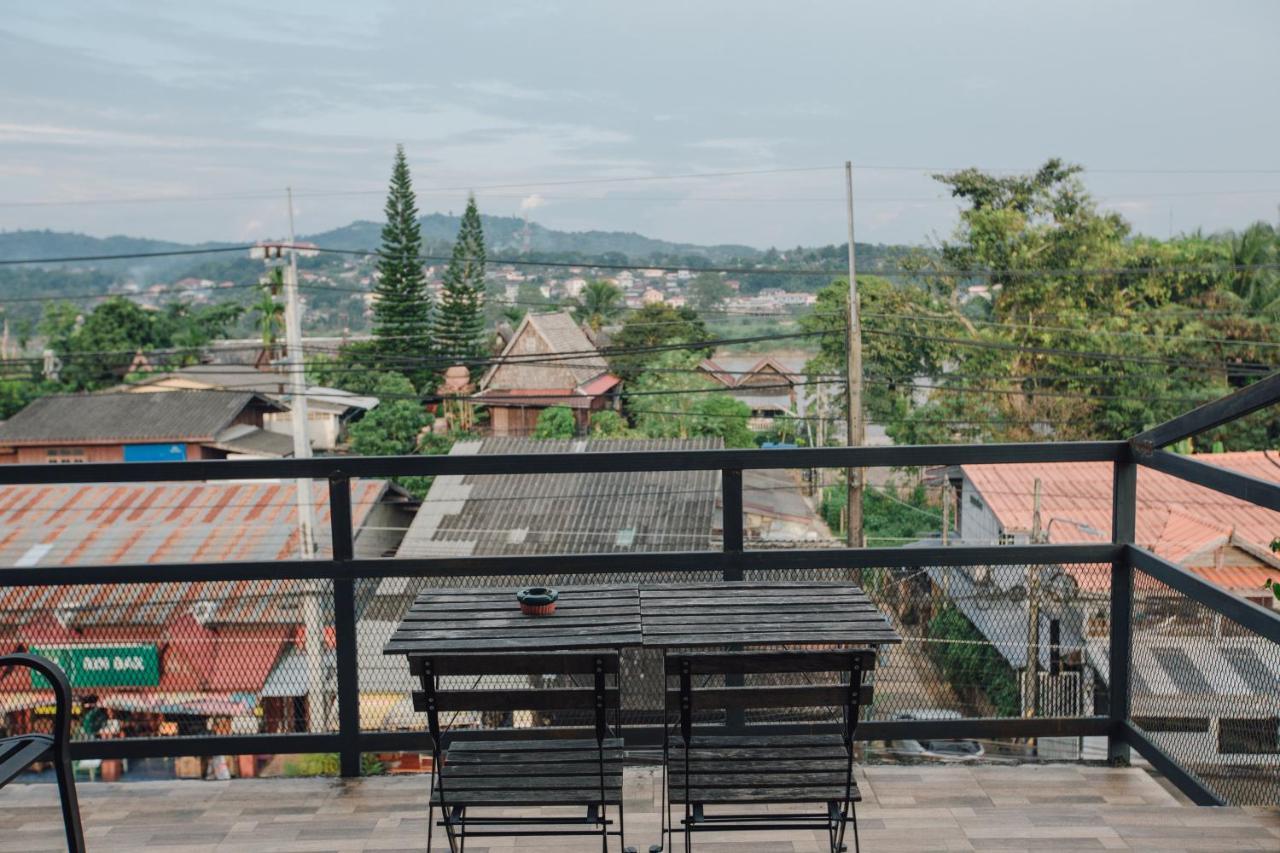 Sleeping Well Chiangkhong Hostel Chiang Khong Exterior photo